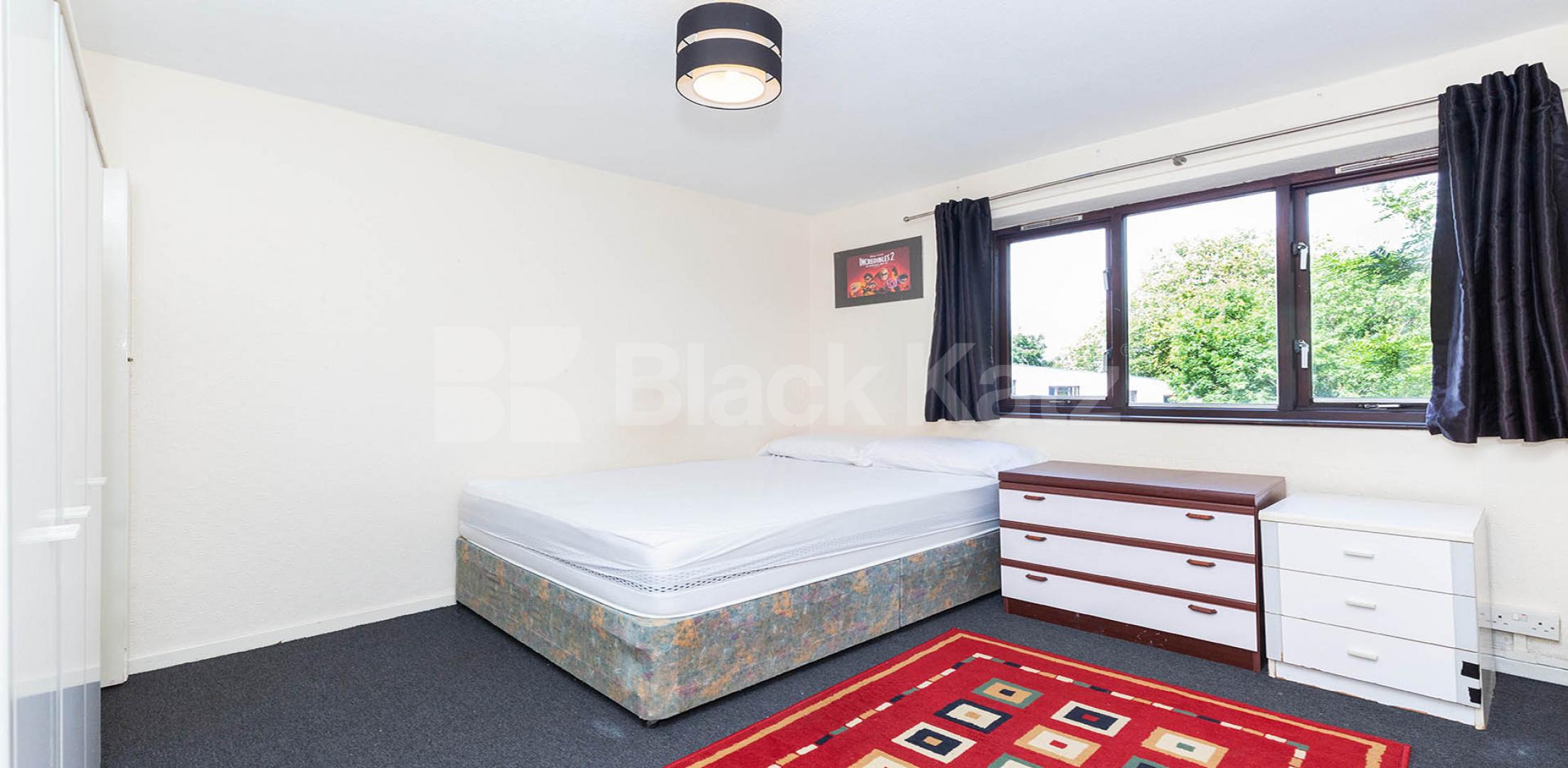 			SPLIT LEVEL 3 BEDROOM MAISONETTE, 3 Bedroom, 1 bath, 1 reception Ground Floor Maisonette			 Dalmeny Avenue, TUFNELL PARK